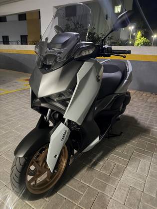 YAMAHA XMAX 300 CONNECTED ABS YAMAHA XMAX 300 CONNECTED ABS